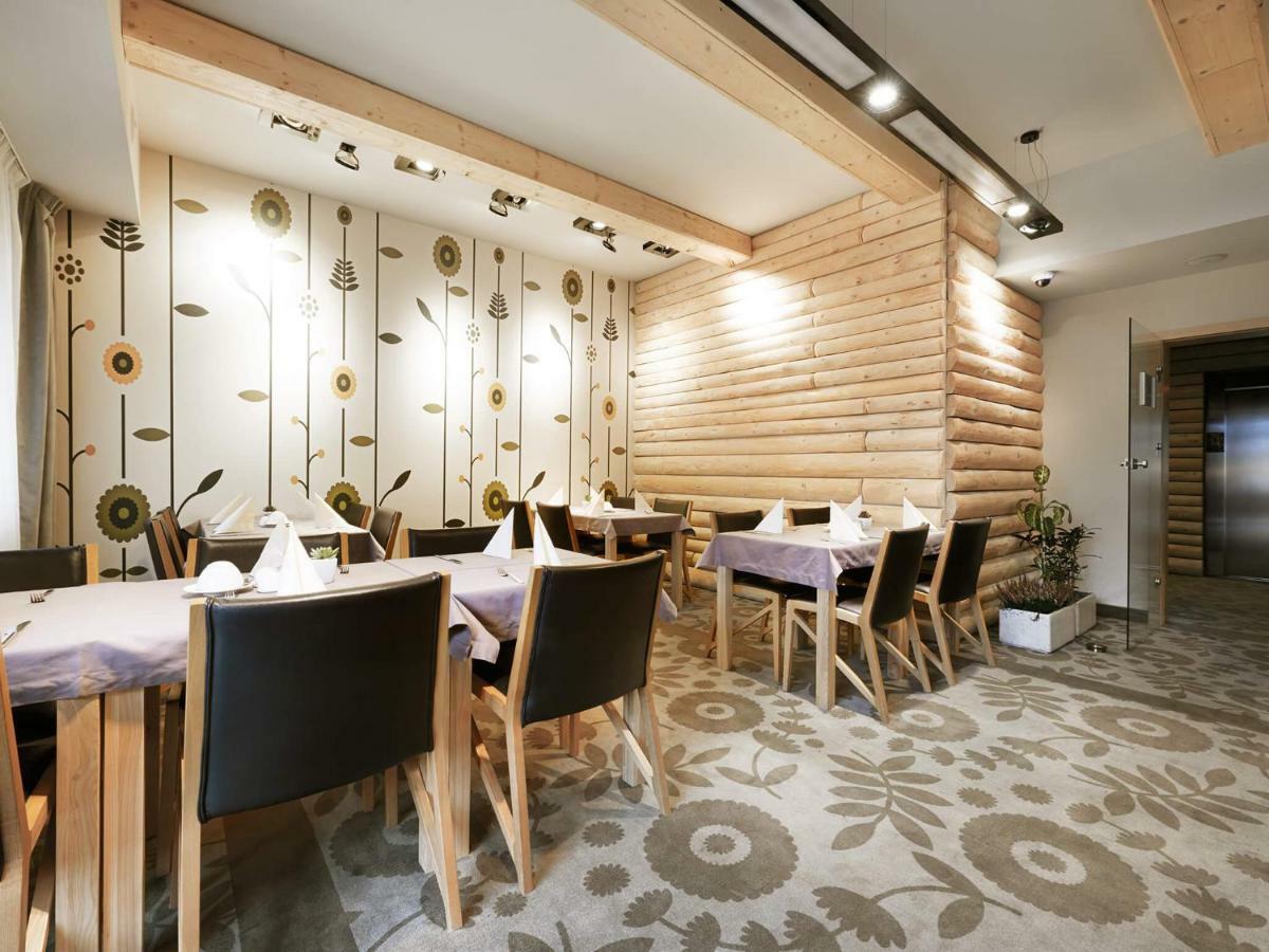 Vacationclub - Cristal Resort Apartament 404 斯克拉斯卡波伦巴 外观 照片